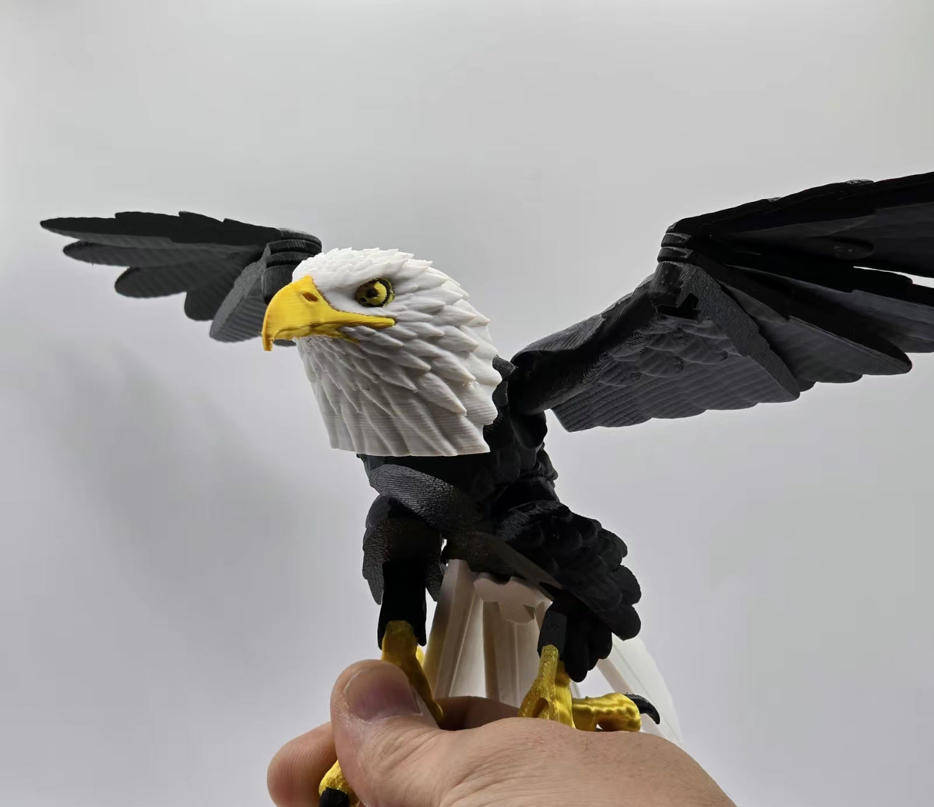 3D Printed Articulating Bald Eagle – Majestic, Poseable, and Unique! Large